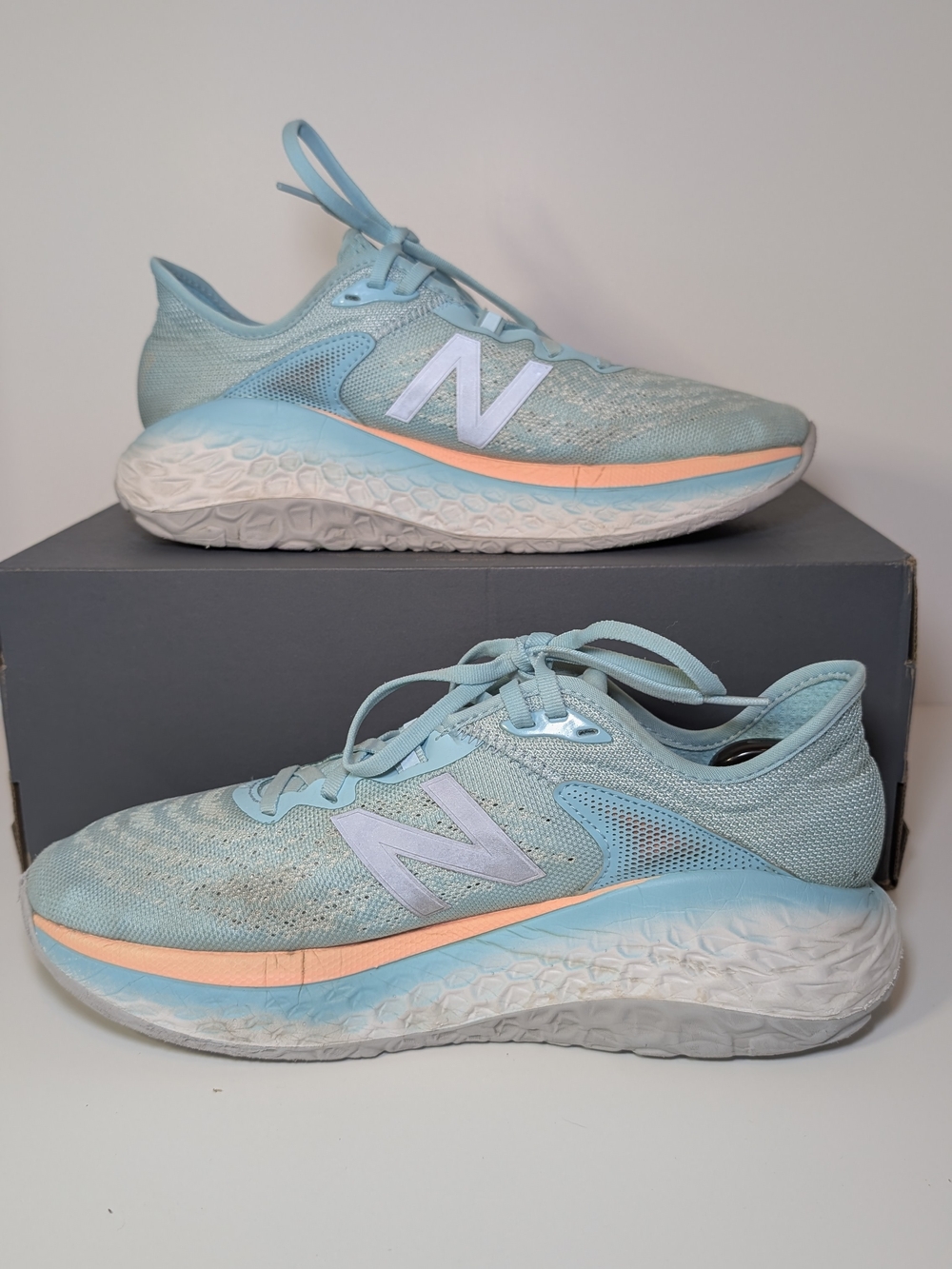 New Balance Fresh Foam More v2 Women's Size 9.5 Running Shoes - Blue/Sea Salt